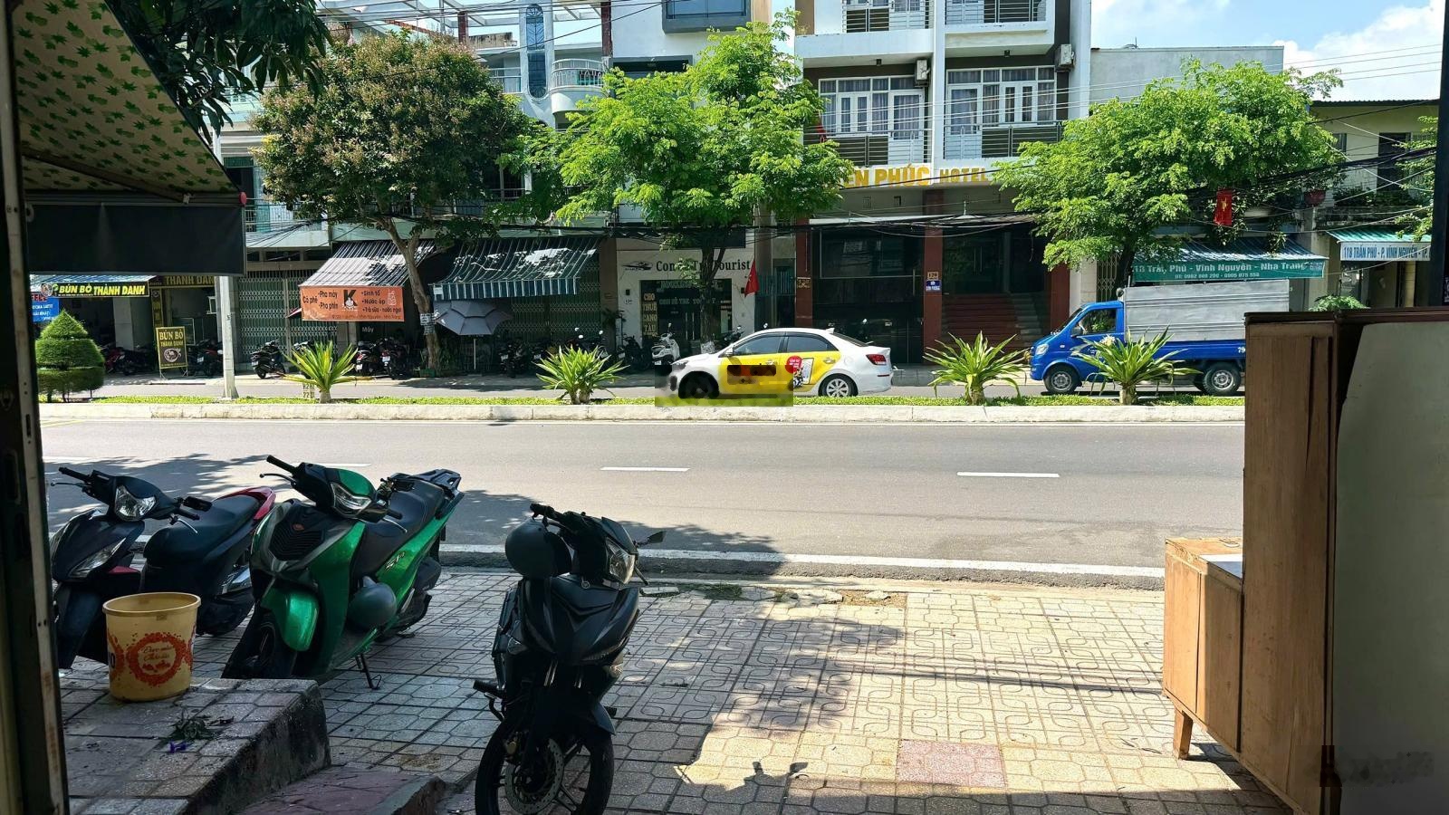 Giảm Mạnh 3 Tỷ Bán Nhanh Nhà Cũ Nằm Trên Đường Trần Phú -Nha Trang