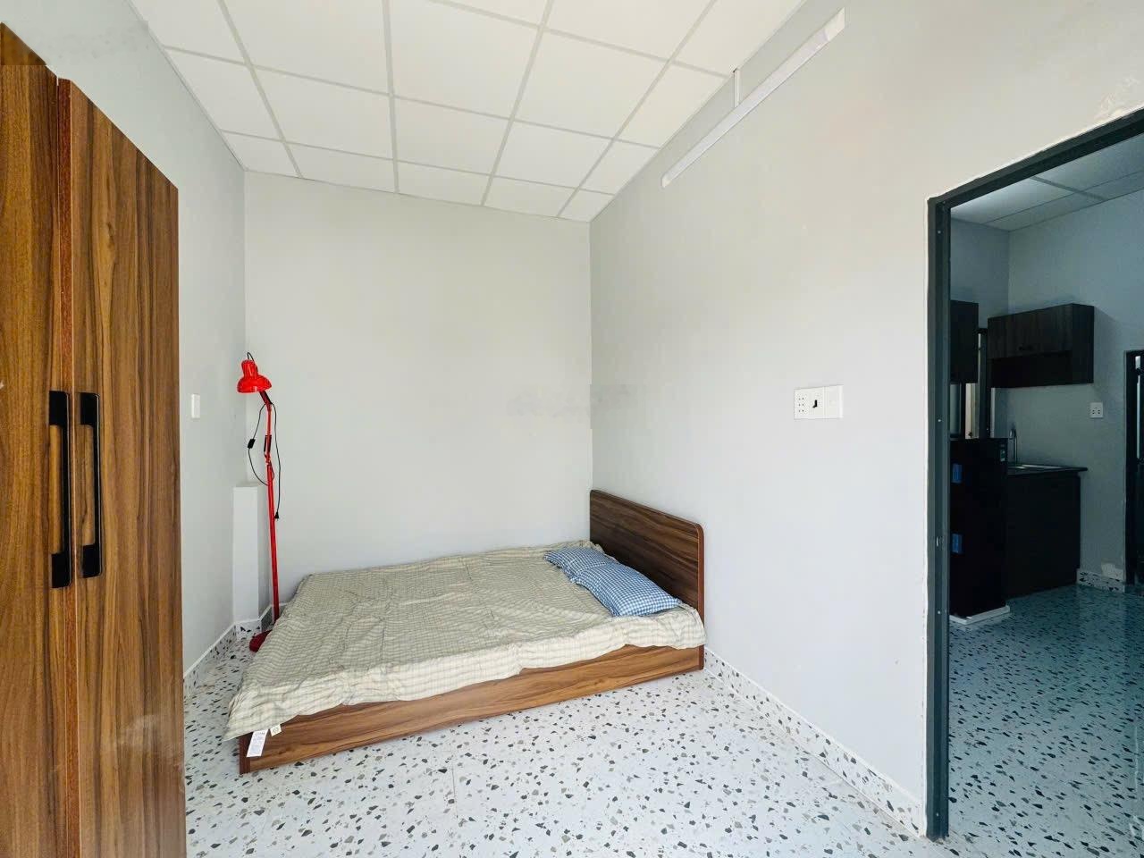 Cho Thuê Phòng Trọ Quận 4 Có Ban Công Dạng 1PN Full Nội Thất