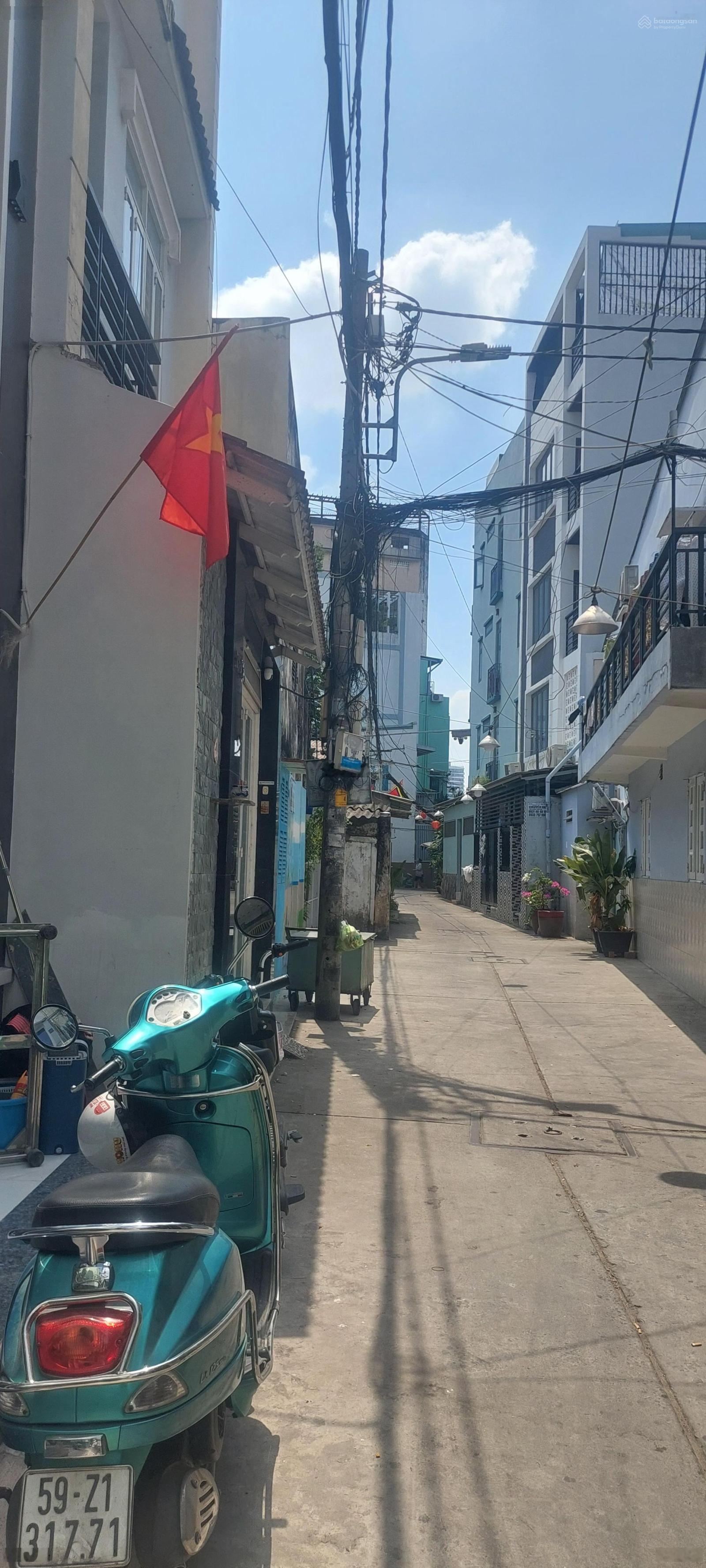 Nhà Quận 5 ra đường Trần Hưng Đạo, Phan Văn Trị, Nguyễn Trãi. DT hiếm trong khu vực: 5.7x11.5m