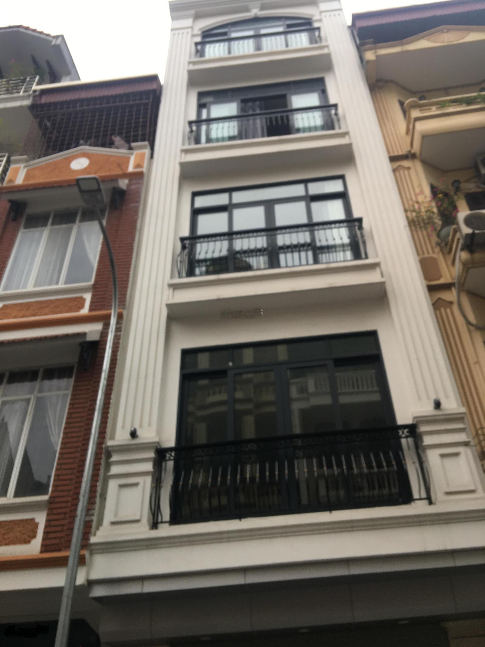 Nguyễn Xiển cực VIP - mặt phố - kinh doanh sầm uất - văn phòng - tiềm năng - phố đi bộ