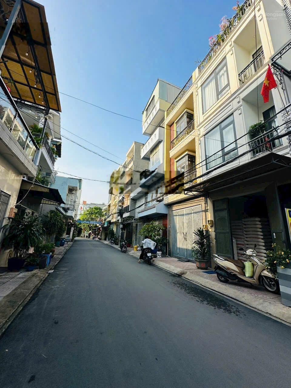 Nhà 4 tầng ở ngay trước tết Hẻm thông xe hơi trục đẹp nhất Đường 339 ngay Đỗ Xuân Hợp 9,3 tỷ, 82 m2