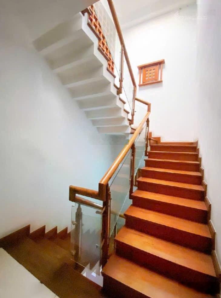 Bán nhà đẹp khu K300, phường 12, Tân Bình, 82,5m2, 5X16,5, 4 tầbg BTCT, ô tô vào nhà, 19,9 tỷ.