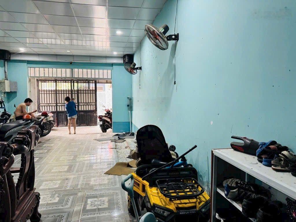 Bán nhà Phú Định, 90m2, 4x23m, hơn 4 tỷ