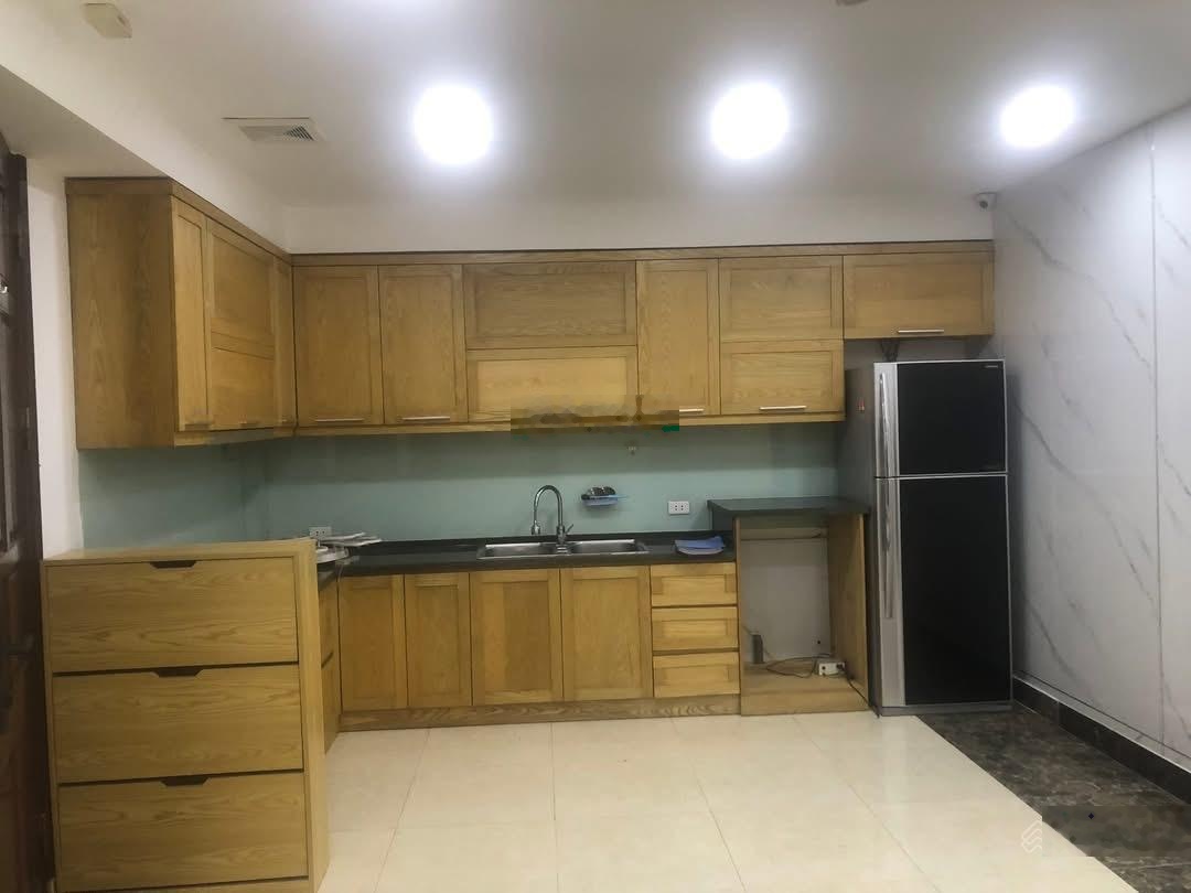 Cho thuê căn hộ CT2 Xuân La, 65m2, 2PN, đồ cơ bản, 10tr/th. LH: 0984536699