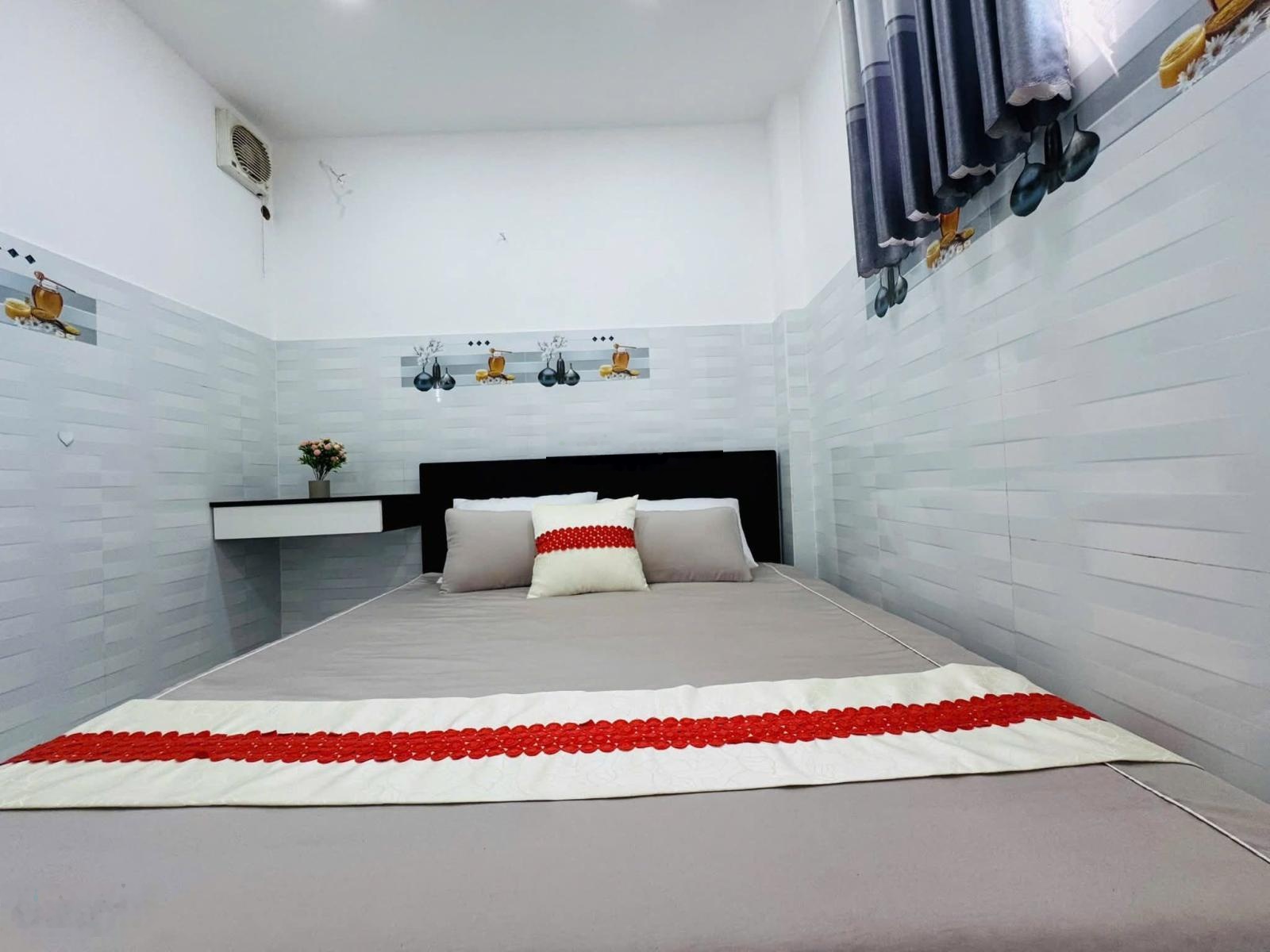 231. Nhà Lê Văn Thọ, gần chợ Thạch Đà, sẵn nội thất về ở liền