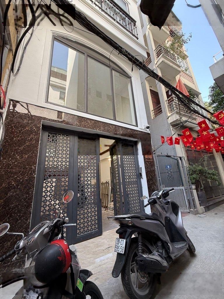 Chung cư mini cho thuê phố Ngọc Lâm 16 phòng 24,5 tỷ.