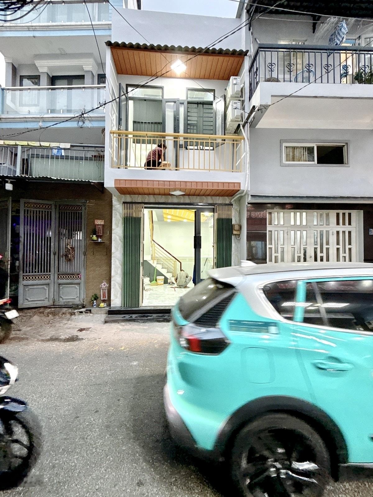 Hơn 3 Tỷ Có Ngay Nhà Mặt Tiền Kinh Doanh Khu Sầm Uất Hẻm Xe Hơi Lạc Long Quân Tân Bình