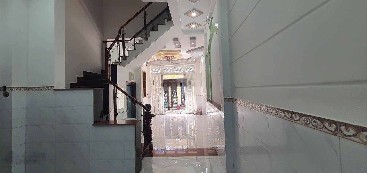 Bán nhà 68m2, bề thế, 4 tầng, lê văn khương, xe hơi đổ của. thới an quận 12