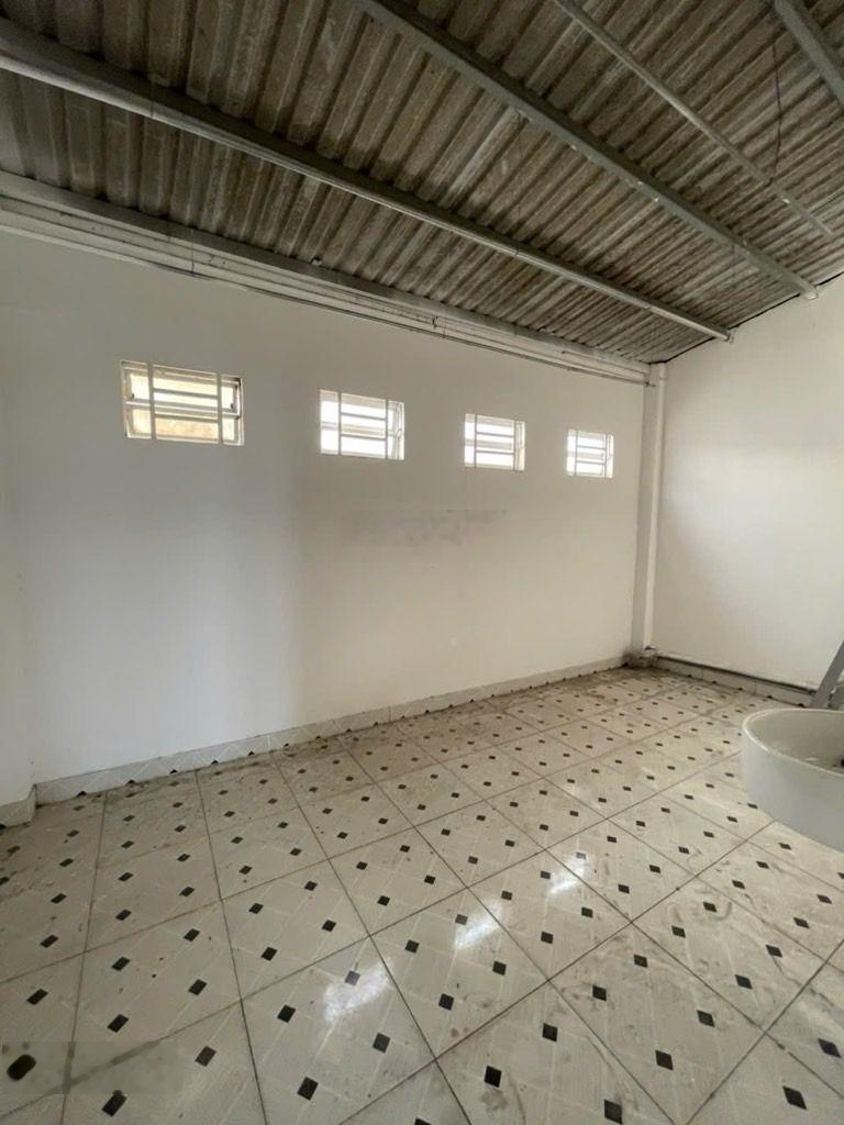 6 tỷ 800 thương lượng, nhà 4 tầng, đường 7 mét thông, diện tích : 5 x 10,33