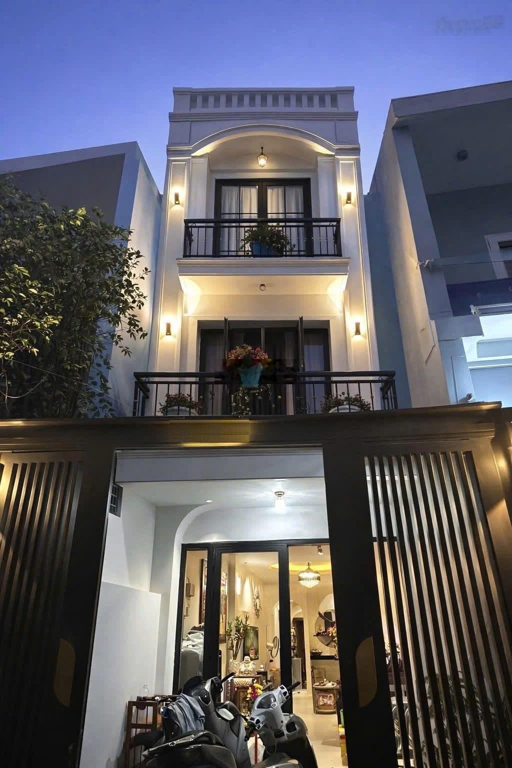 Bán nhà Điện Biên Phủ Quận 10, 59m2, 3 Tầng, 5 Phòng Ngủ, hẻm thông