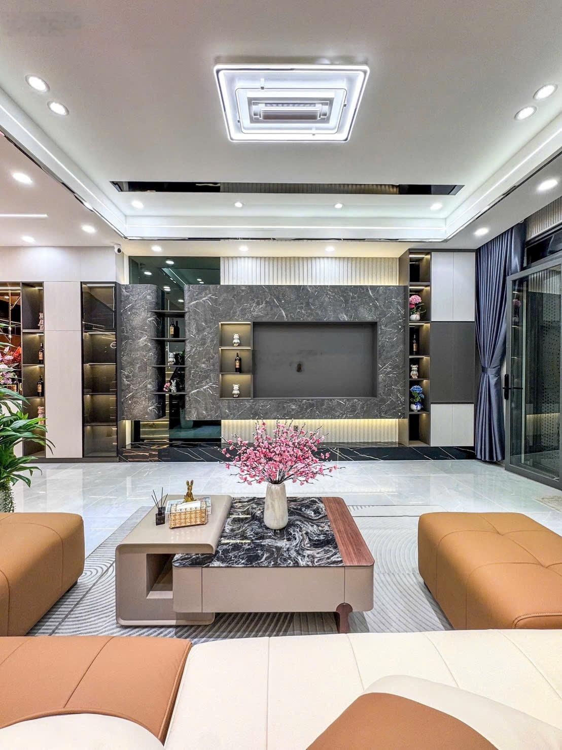 Nhà mới đường D25 khu Hồng Loan, Cần Thơ lộ 20m full nội thất - 6 tỷ 350 triệu (Thương lượng)