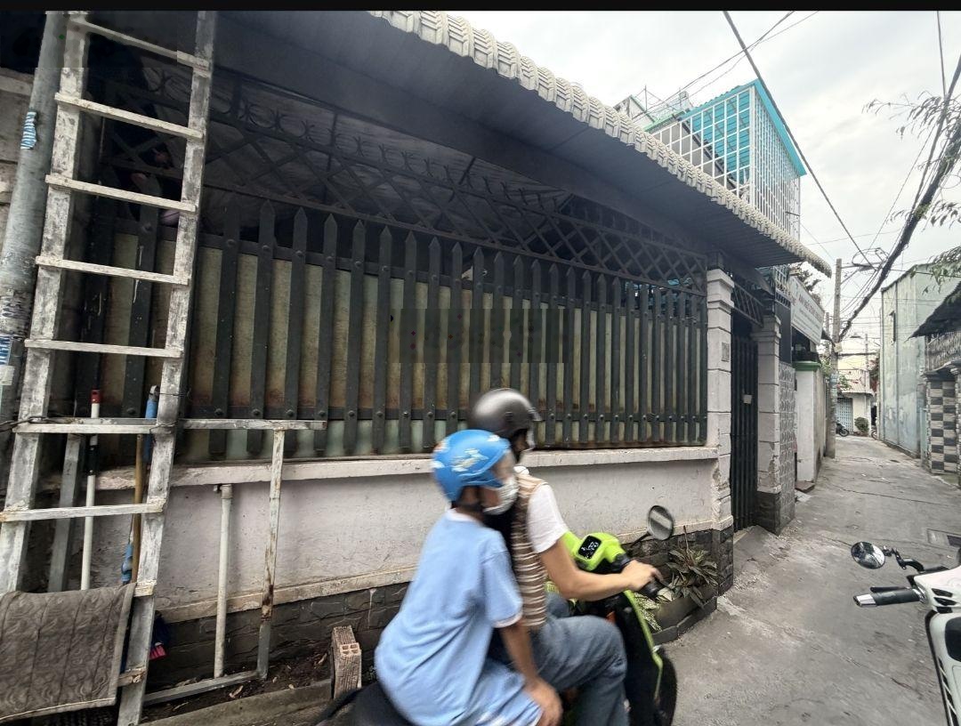 Hiếm khó tìm: sát mt chương dương ngang 6.3m, dt:54m2- chỉ 4.75 tỷ.