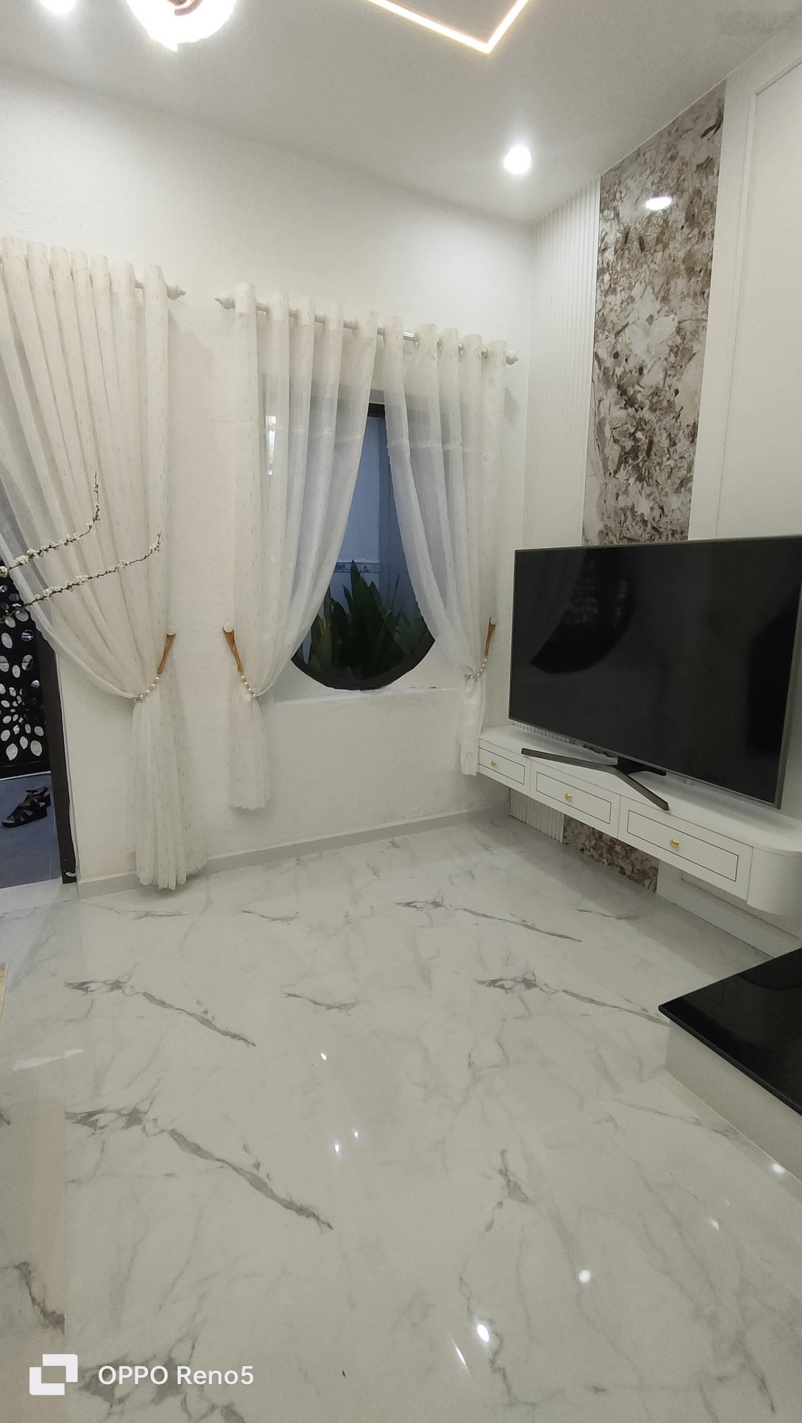 Bán gấp nhà đẹp mới xây xong trả nợ ngân hàng