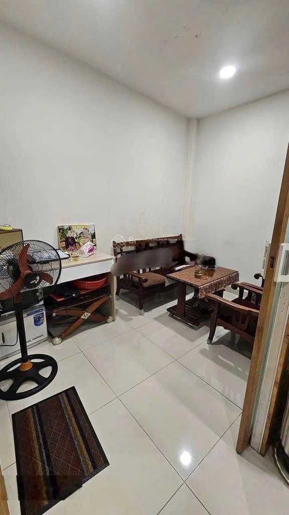 Bán Nhà Siêu Vip 3,2 tỷ 30m2 Trịnh Đình Thảo