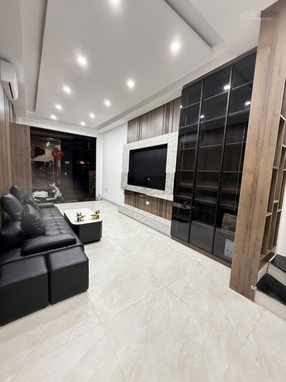 34 m2*6t*9.88 tỷ, ngã 4 Lò Đúc, Trần Khát Chân, HBT, thang máy, 0985818818