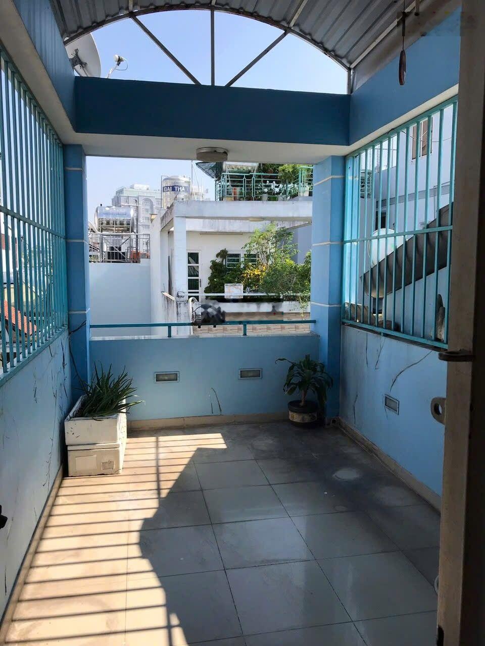 Bán nhà hẻm ôtô - 5 tầng - q3 - nở hậu - gần 3/2 - nhỉnh 8 tỷ