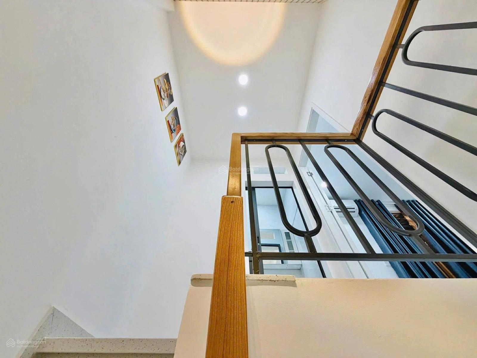 Chỉ 2, x tỷ bán nhà mới toanh TT Gò Vấp tiền nhỏ công năng to, tặng full NT kế trường Nguyễn Du