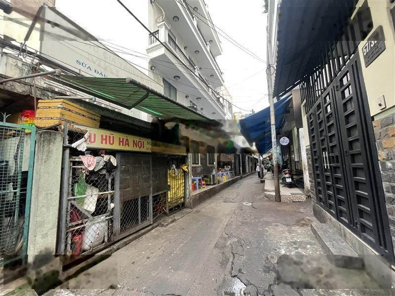 Hiếm-40m2 ngay lồng chợ, Sát Q1,SHR, thuận tiện kinh doanh mọi ngành nghề,