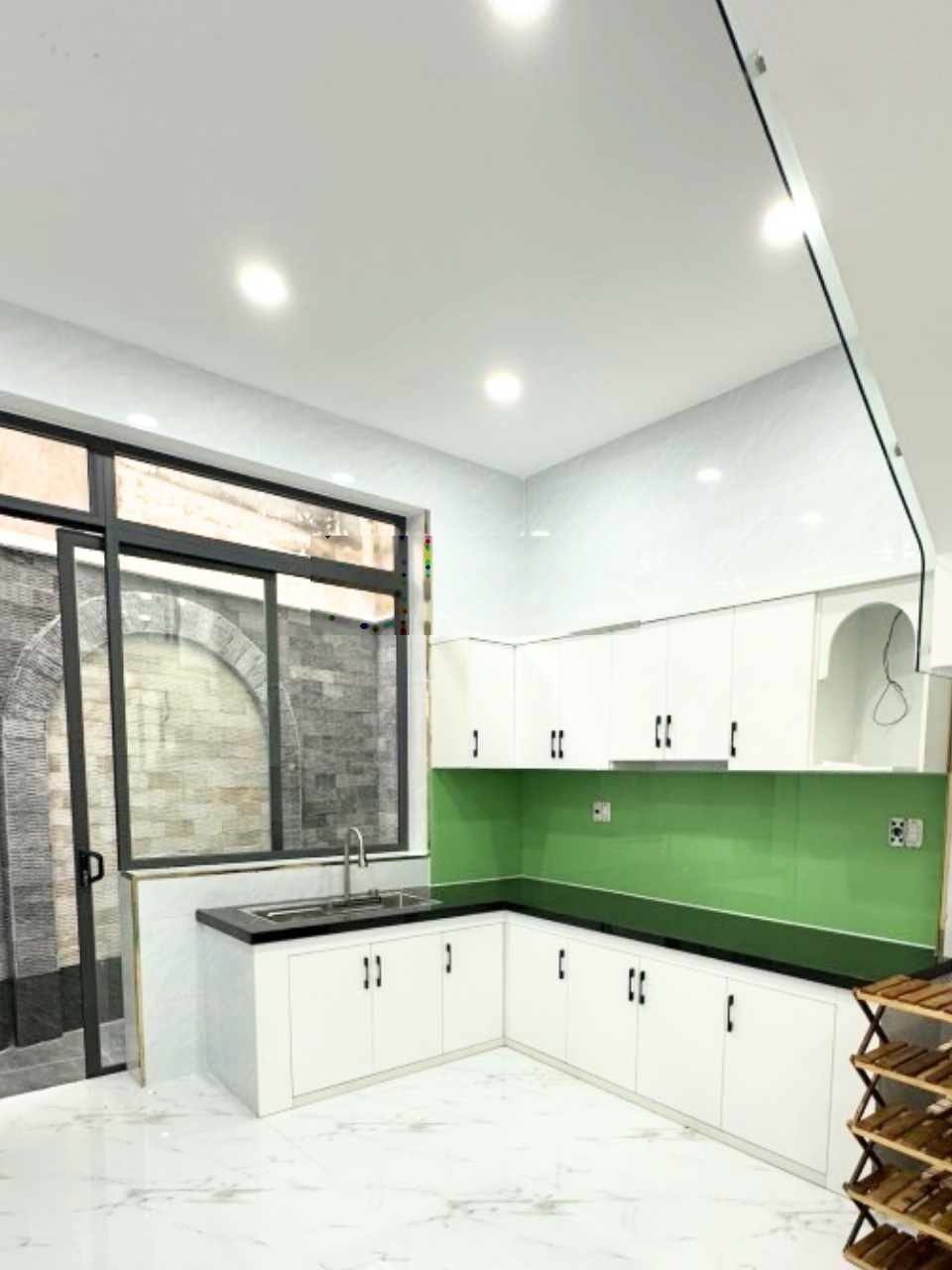 Ngang 7.7x11m cực hiếm nhà 4 tầng 6PN hẻm xe hơi 6m ngay ngã tư Bốn Xã, 6.79 tỷ thương lượng