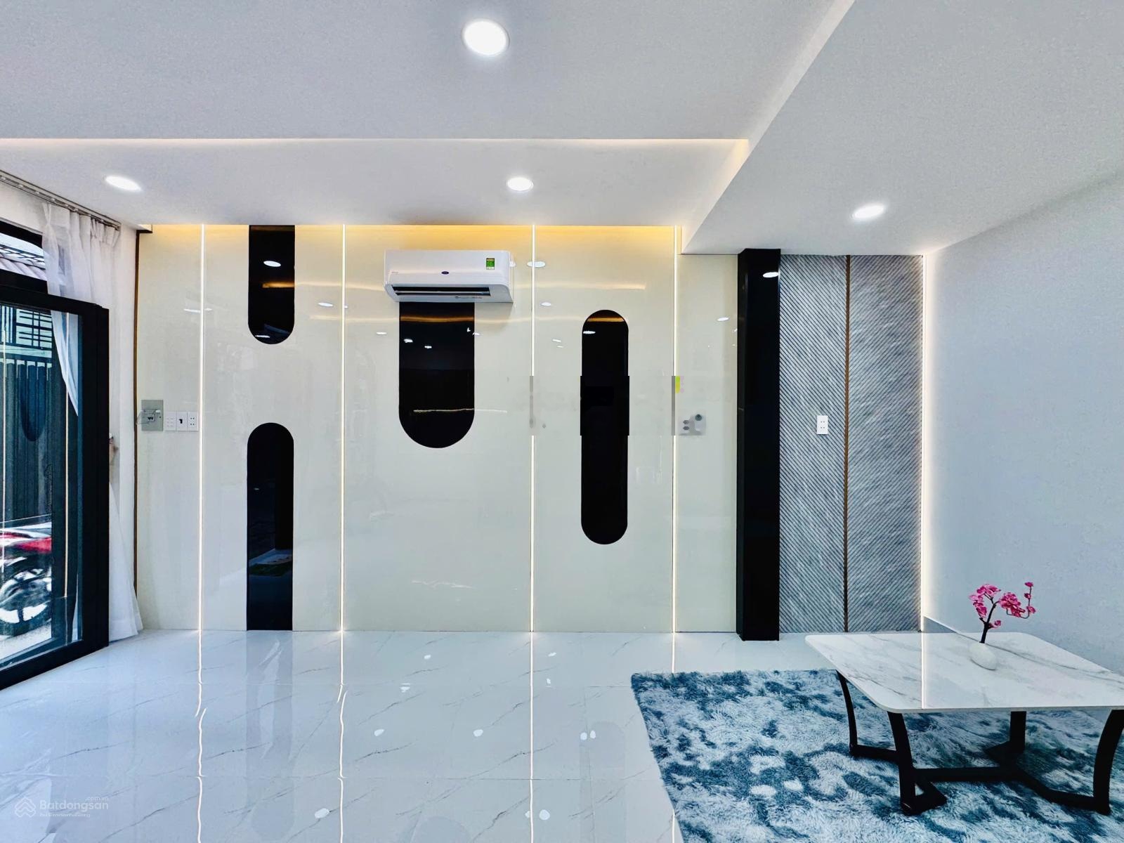 Nhà mới khu vip hxh hoàng hoa thám 30 m2 giá 5.25 tỷ