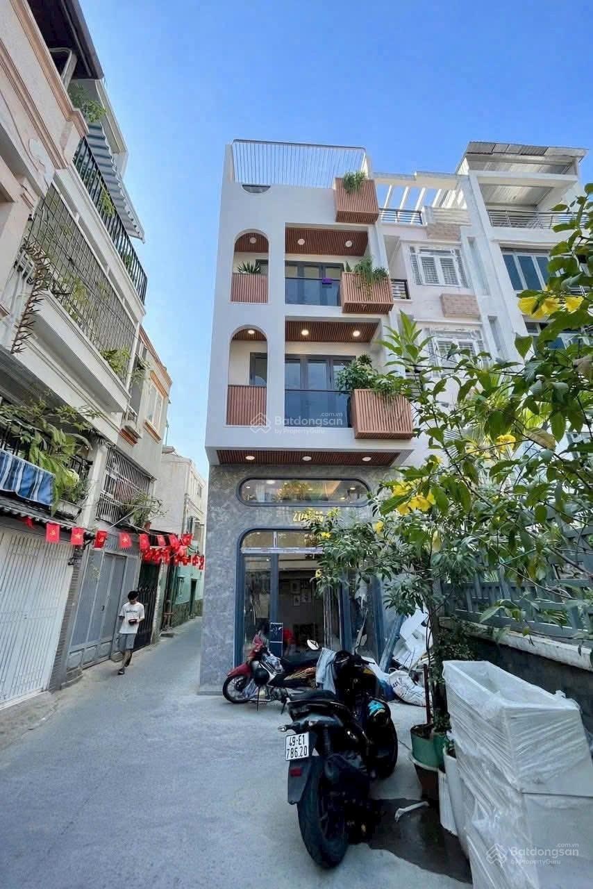 Nhà hẻm xe hơi Điện Biên Phủ 4 lầu BTCT full nội thất giá 7.8 tỷ thương lượng