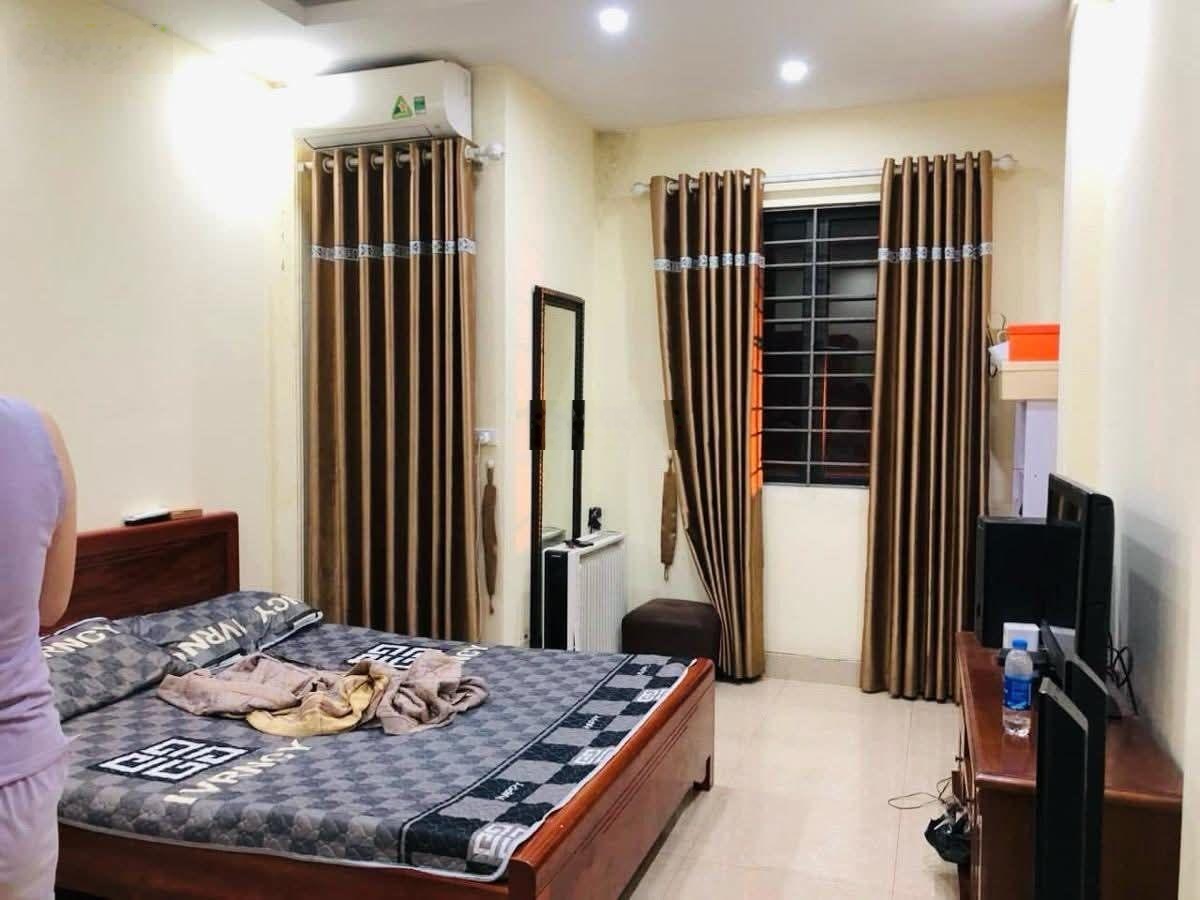 Bán nhà Giảng Võ - Ba Đình - Lô góc - 38m2 - Cách mặt phố 10m - Đối diện Vin Giảng Võ