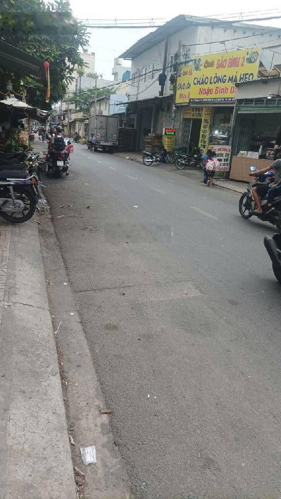 Mtkd đường số 4, p. bình hưng hòa a gần trường tiểu học phù đổng, 61m2, 2 tầng giá 6,5 tỷ tl