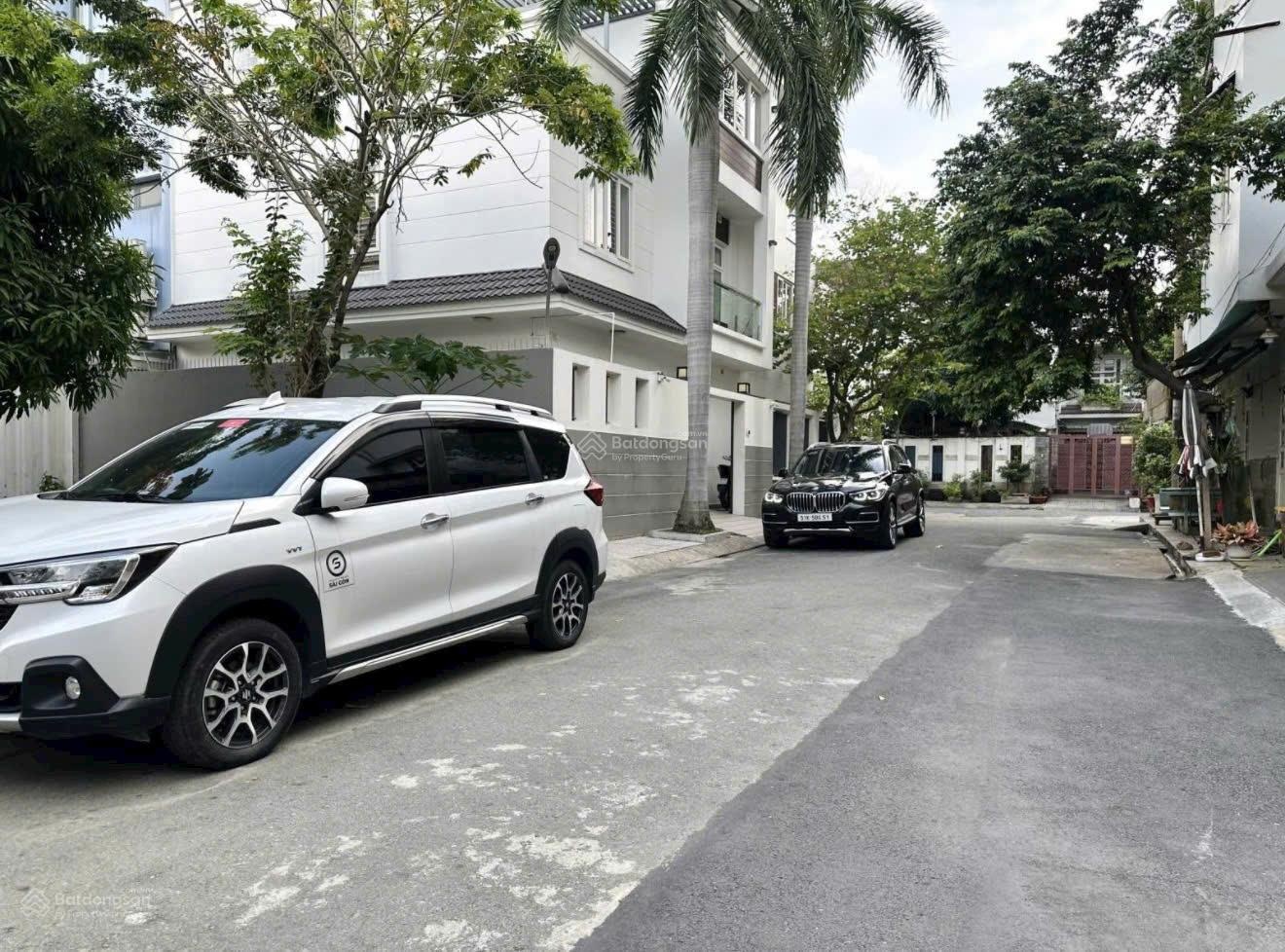 Chưa đến 20 tỷ. Sở hữu 8m ngay Bình Lợi. Dài 20m CN 164m2x4 tầng view sông HĐT: 60tr. Giá 19.6 tỷ