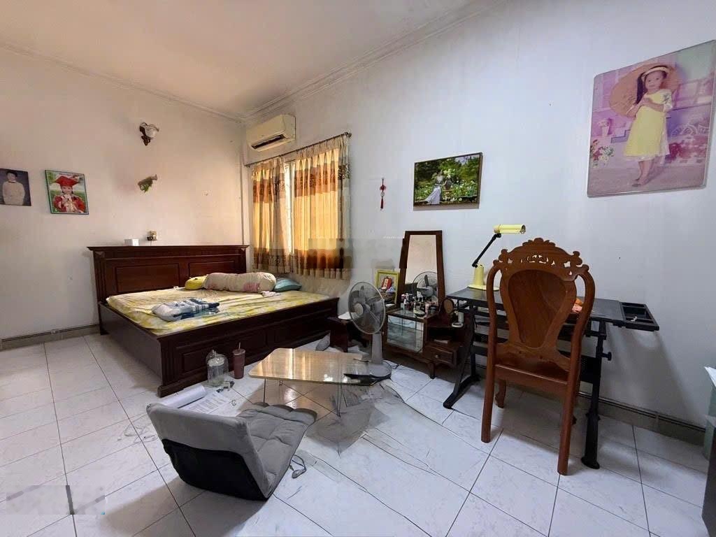 Nhà 2 tầng 110m ngang hiếm 5.6m - xe hơi đến nhà hẻm thông đinh bộ lĩnh xô viết nghệ tĩnh