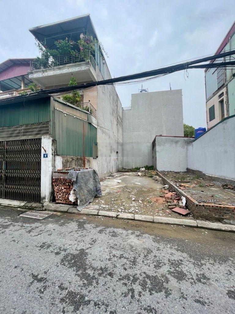 Phúc Lợi. Bán mảnh đất. DT 75m2. MT 5m. Đường ô tô tránh. Giá chào 13 tỷ 4. Bán mảnh đất trung tâm