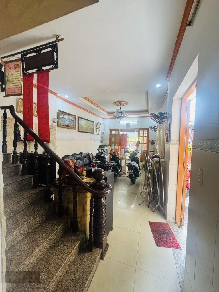 Mặt tiền kd siêu đỉnh-tt tân phú-ngay nguyễn hữu tiến-lê trọng tấn-ngang hiếm 5.6m-giá nhỉnh 16tỷ