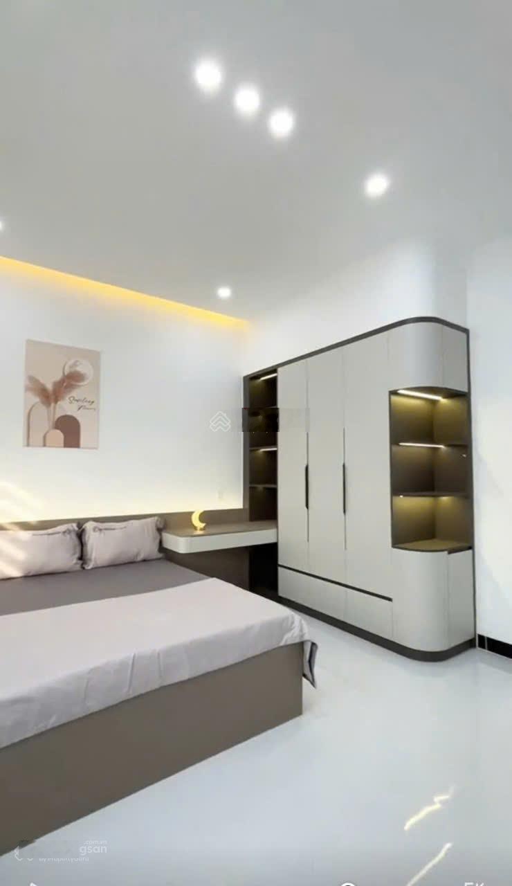 Bán nhà mới xây giá thật cam kết mới 100% trệt 2 lầu DTSD 200m2 vay ngân hàng được 1 tỷ 900 triệu