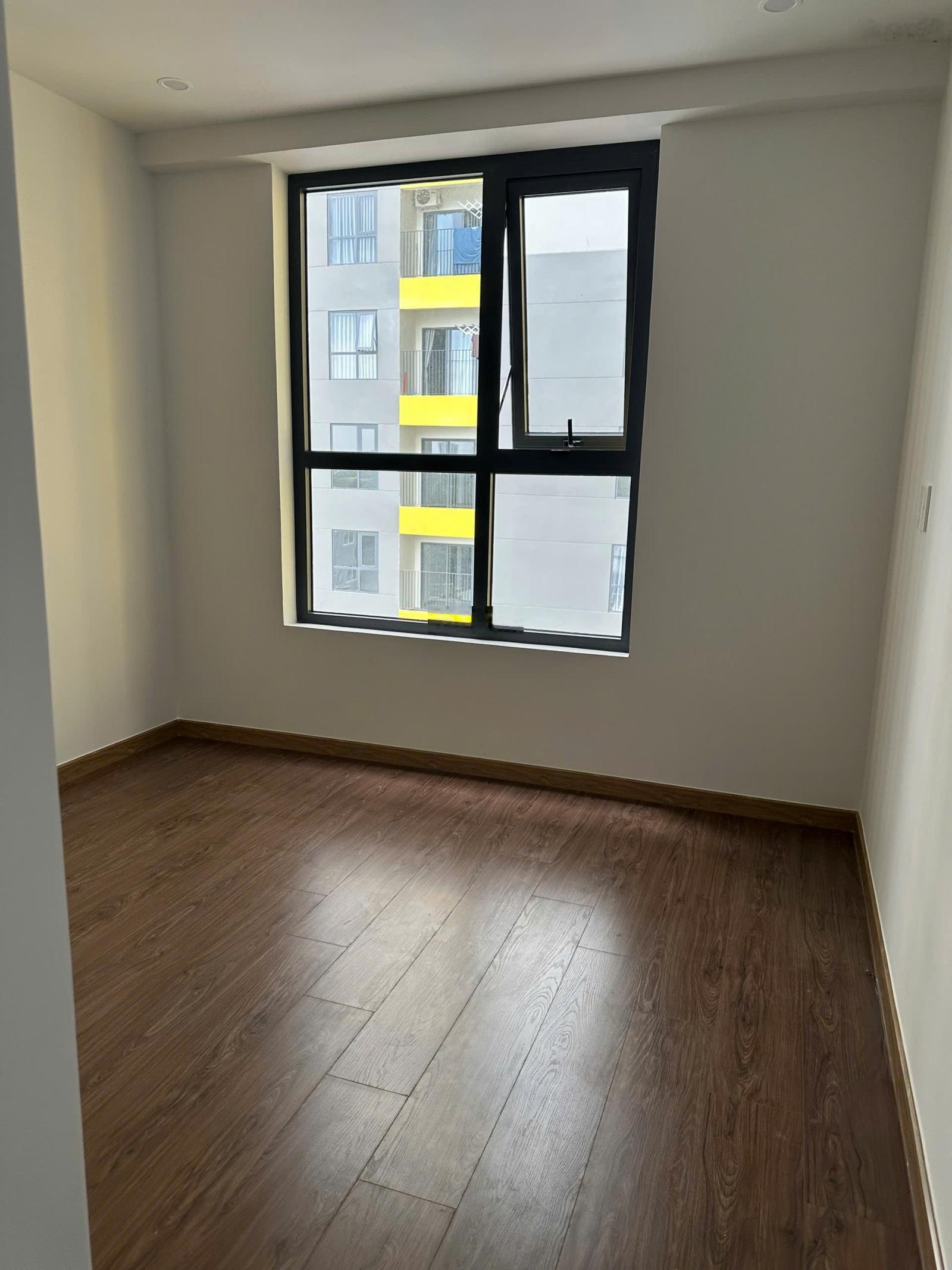 Bán nhanh căn góc 58,77m2 Bcons Green Topaz tầng thấp 2,6 tỷ bao hết. LH 0911691001 xem nhà ngay