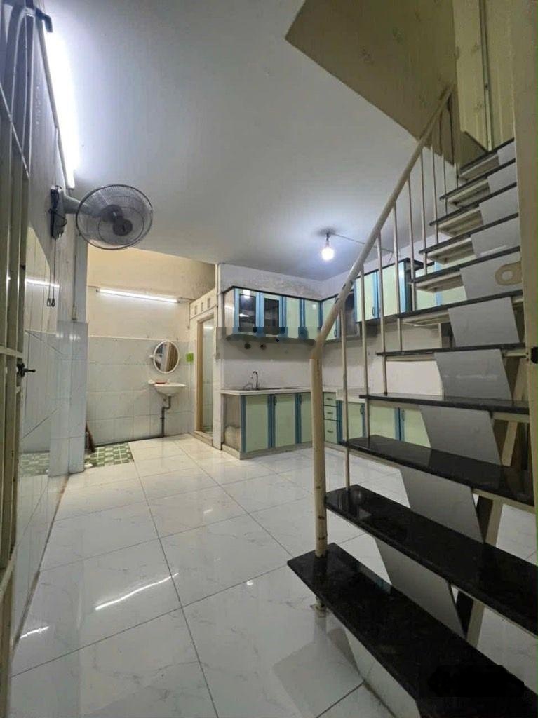 Bán gấp nhà Tân Bình 64m2 chỉ 6.1tỷ hẻm Âu Cơ thông SHR