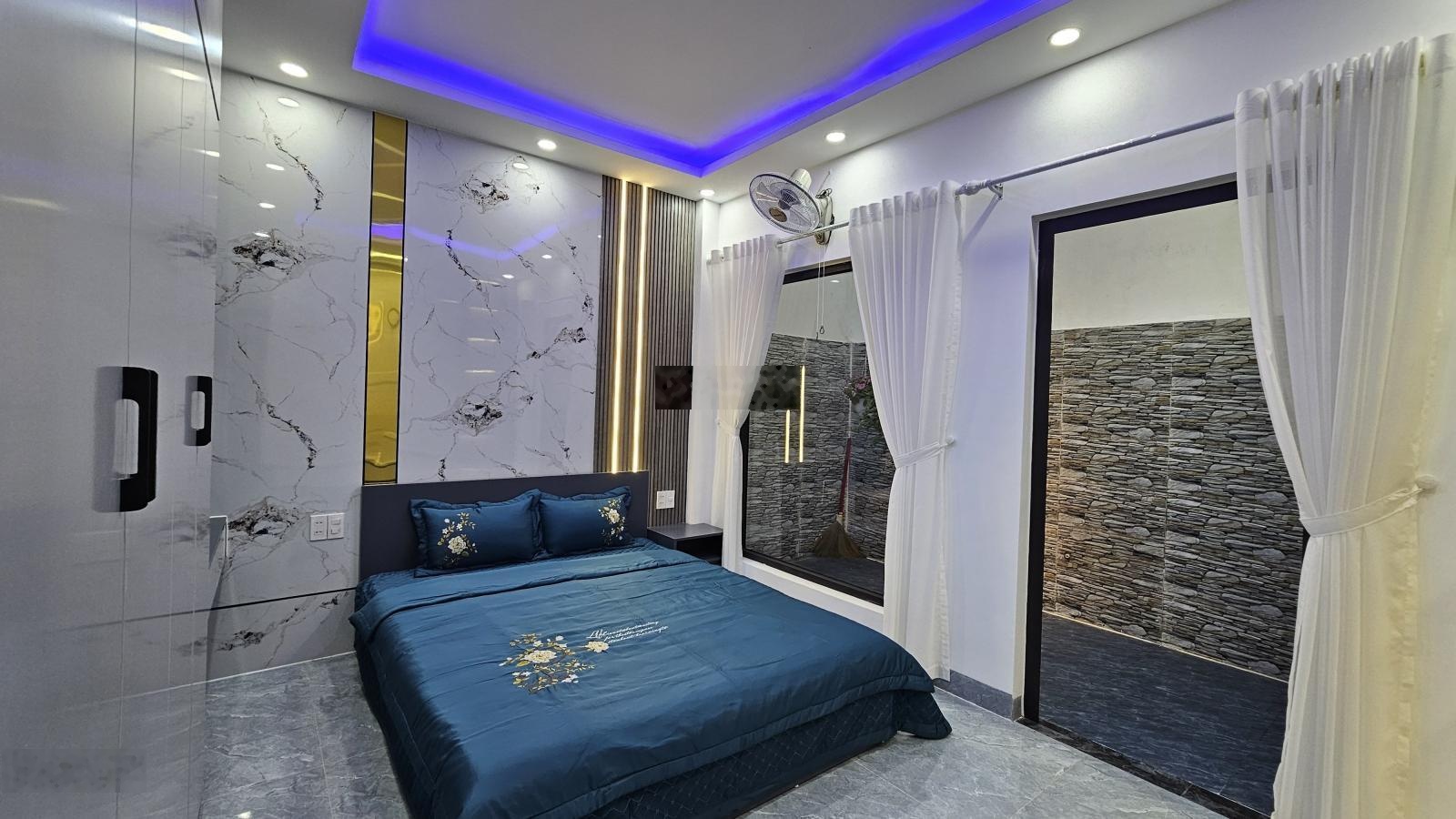 Nhà 2 tầng mặt tiền nguyễn nhàn trung tâm cẩm lệ