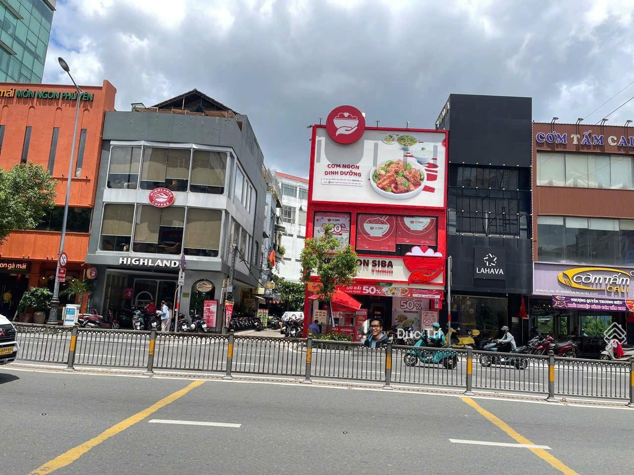 Bán nhà Góc 2 mặt tiền Nguyễn Văn Trỗi, Phú Nhuận DT 6.8m x 13 - nhà 3 tầng HĐT 110tr/th giá 42 tỷ