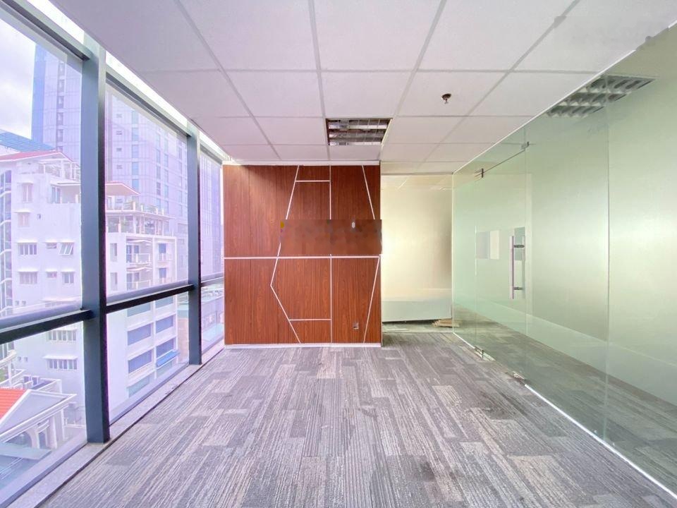 Chính chủ cho thuê văn phòng 135m2, giá siêu hời chỉ 24 triệu tại Cầu Giấy, Hà Nội