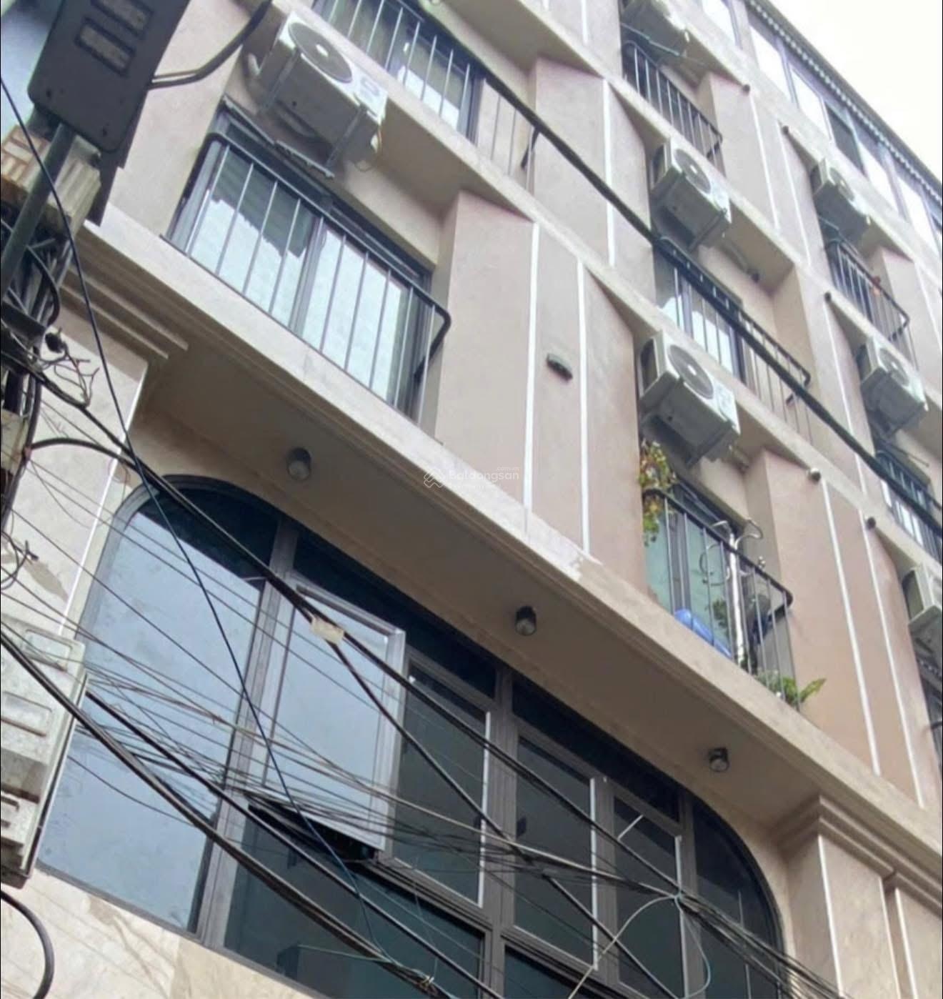 Bán căn hộ dịch vụ gần Học Viện Tài Chính 17 phòng, 7 tầng, dòng tiền 76,5tr/tháng, giá 14,8 tỷ