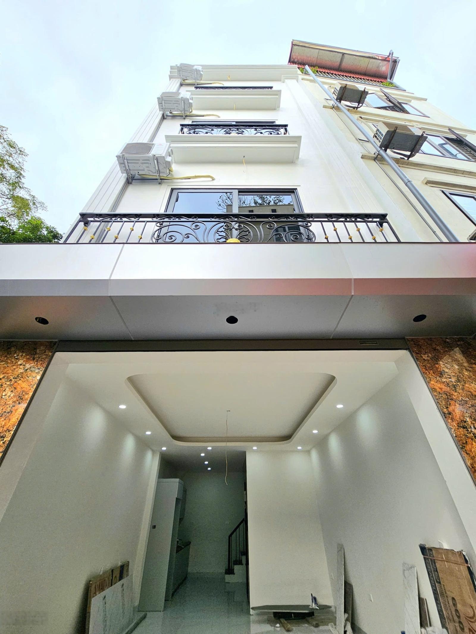 Bán nhà gần chợ Kẻ Vẽ Đông Ngạc, ô tô đỗ cửa, Kinh doanh tốt, full nội thất