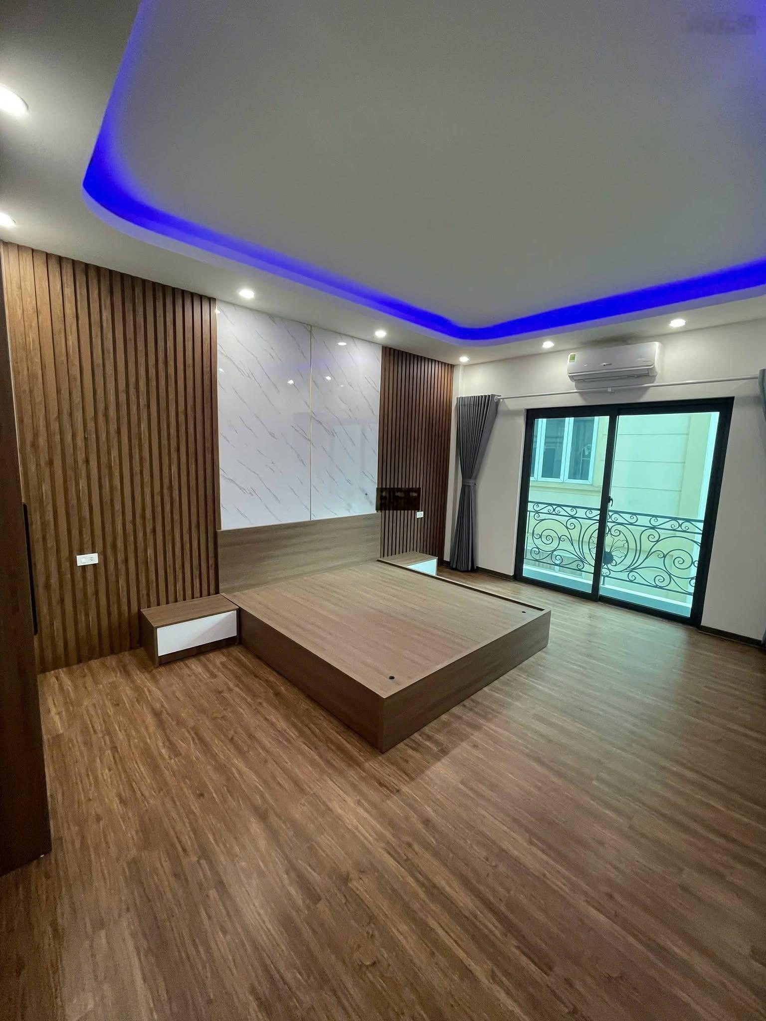 Bán nhà gần chợ Kẻ Vẽ Đông Ngạc, ô tô đỗ cửa, Kinh doanh tốt, full nội thất