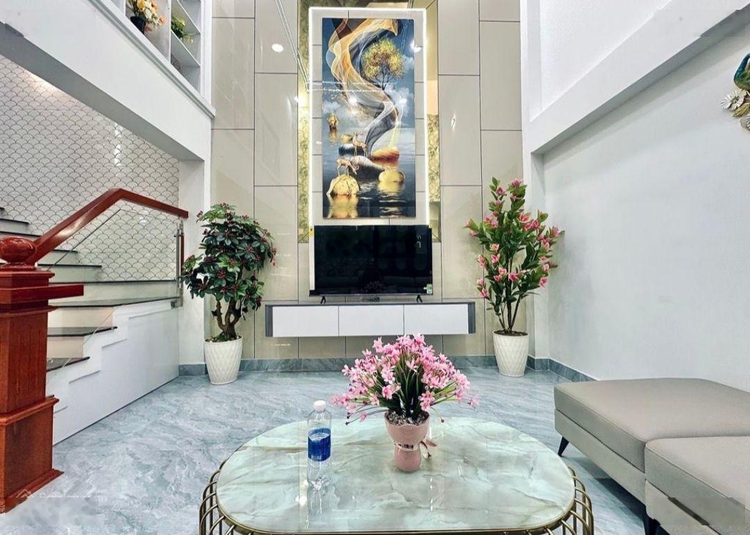 Siêu phẩm mới tinh mua chỉ xách baly vào đón tết 47 m2 4 tầng 4pn