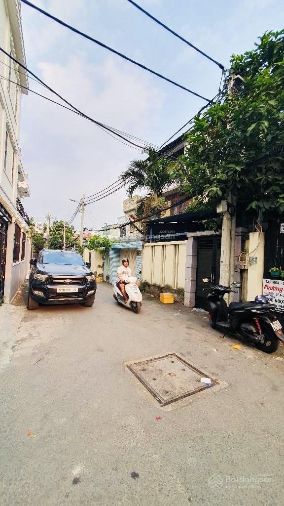 Chỉ hơn 11 tỷ có nhà 170m2 mặt tiền đường ngay Lê Văn Thịnh - Q2