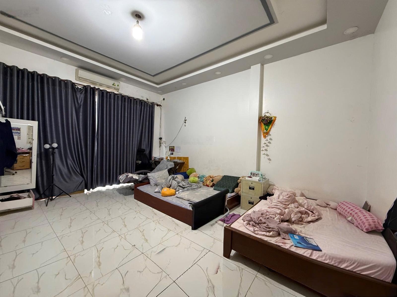 Nhà đẹp 1 lầu đúc (5x14) HXH Nguyễn Văn Luông