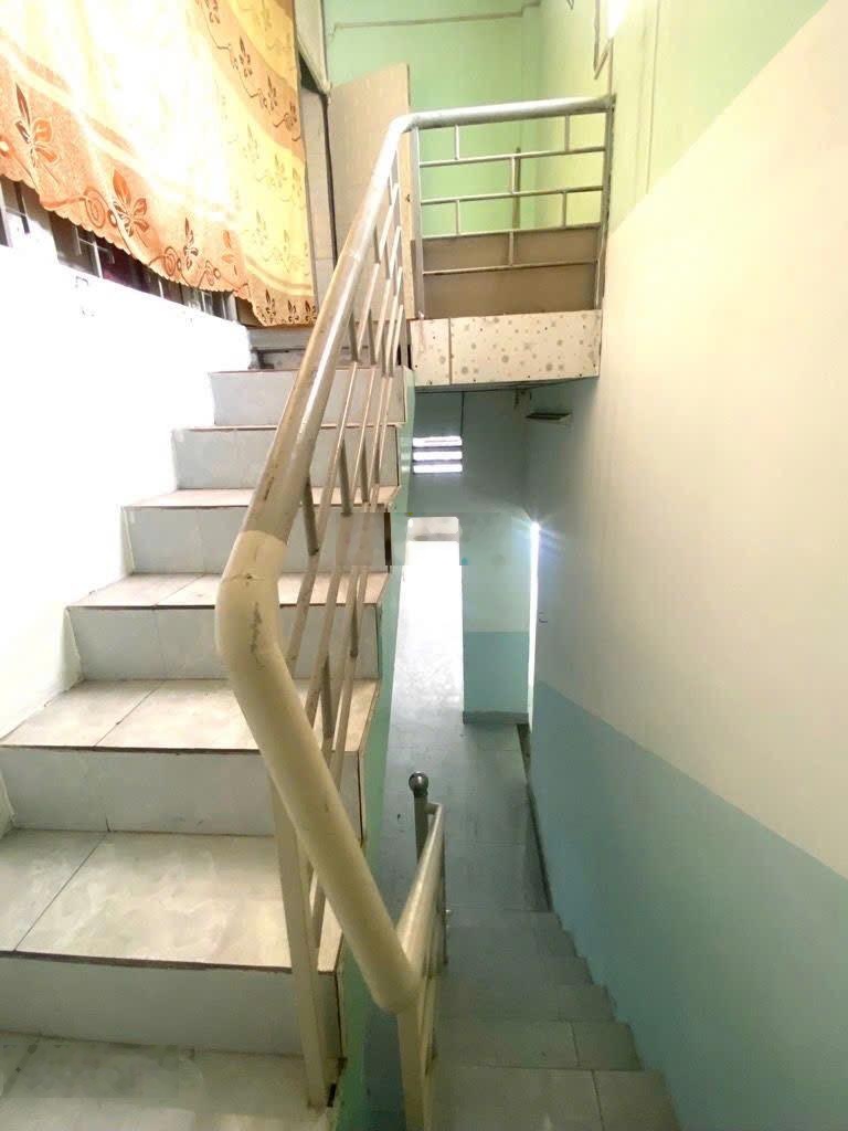 Bán đất tặng nhà cấp 4 - Nguyễn Văn Linh qua Nguyễn Thị Thập - 80m2 ngang lớn - 9.x tỷ