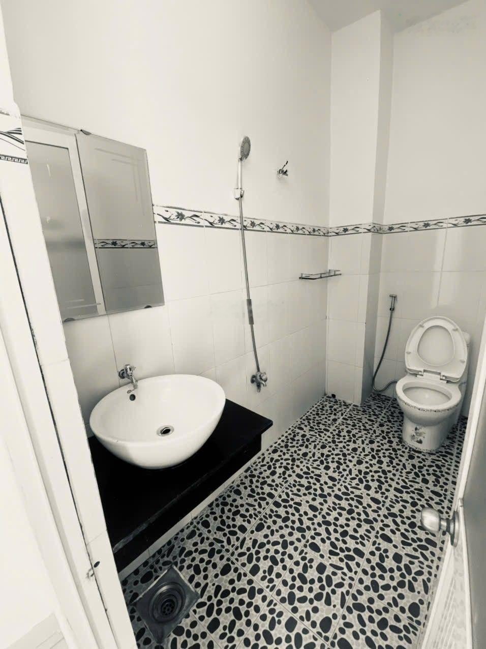 [rrrr]b.án nhà 2 tầng, căn góc khu tái định cư đất lành, nha trang, khánh hòa.