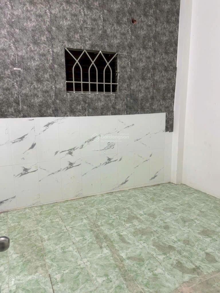 Cho Thuê Nhà Hẻm 4 phòng ngủ đường Phan Văn Khoẻ -P5 q6