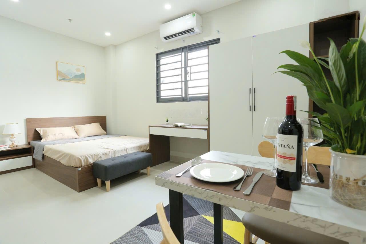 Phòng trọ đầy đủ nội thất, cửa sổ lớn - gần chợ Bà Chiễu, Bạch Đằng, Bình Thạnh giáp Q1 Phú Nhuận