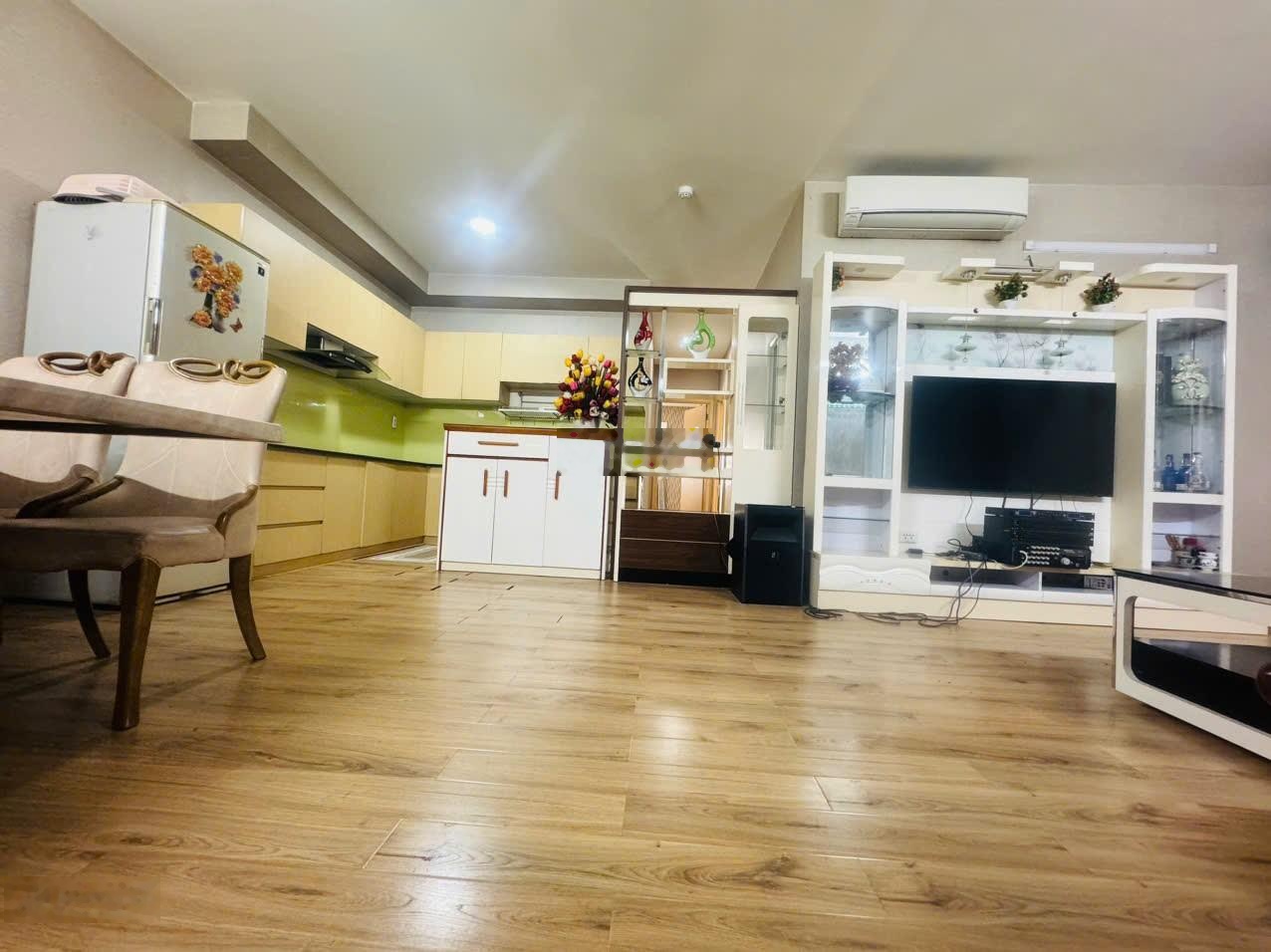 Bán chung cư Hoàng Kim Thế Gia quận Bình Tân sổ Hồng Đầy Đủ 66m2, 3 Phòng Ngủ