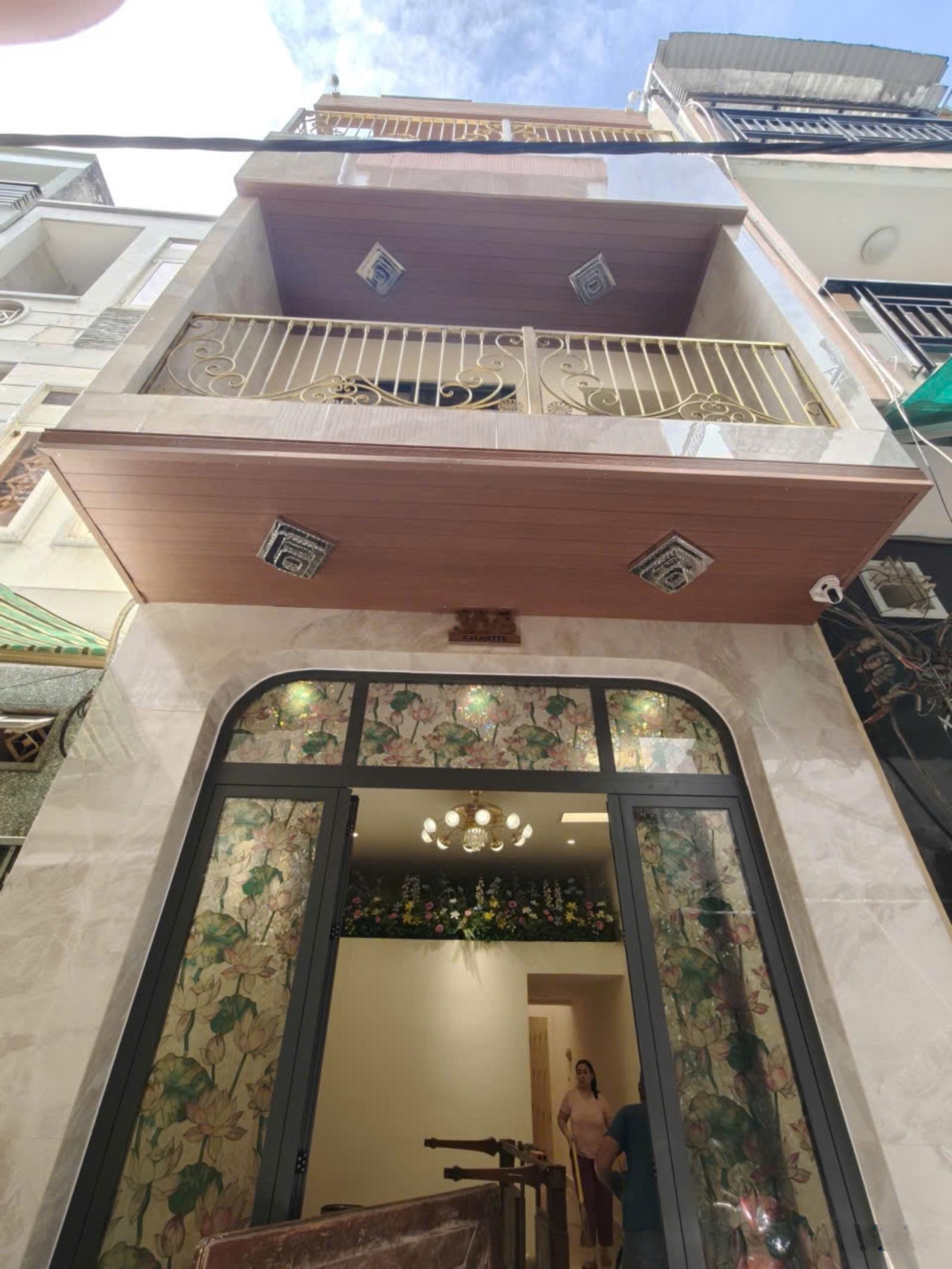 HXH Calmette phường Nguyễn Thái Bình Quận 1