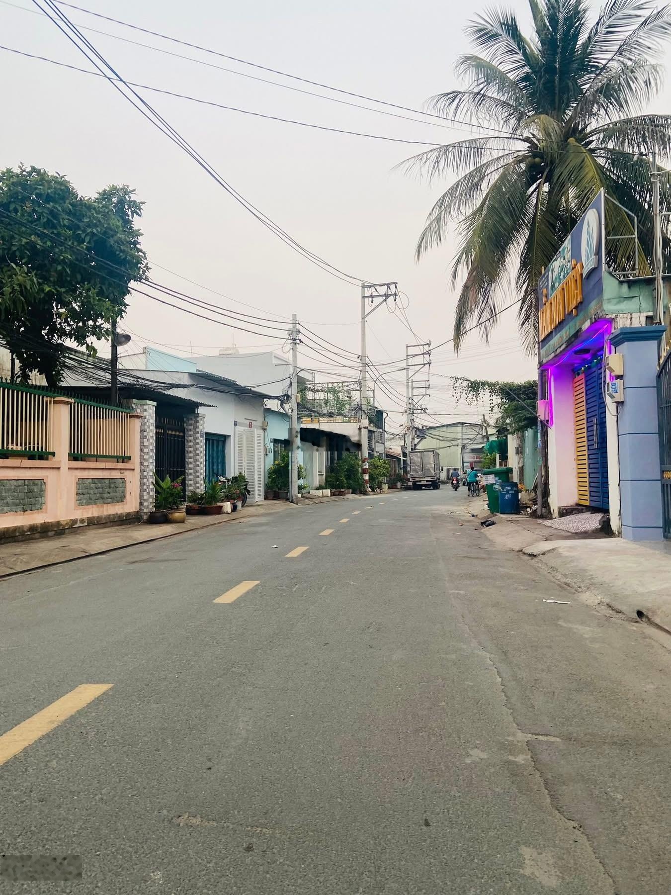 Sale mạnh 5 tỷ, đất lớn mặt tiền đường 10m 1137m2 (18.2x65), 19tỷ, Long Trường, Thủ Đức (Q9 cũ)